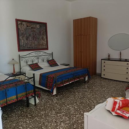 B&B Villa Vittorio 加拉托内 外观 照片