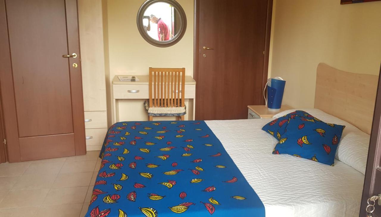 B&B Villa Vittorio 加拉托内 外观 照片