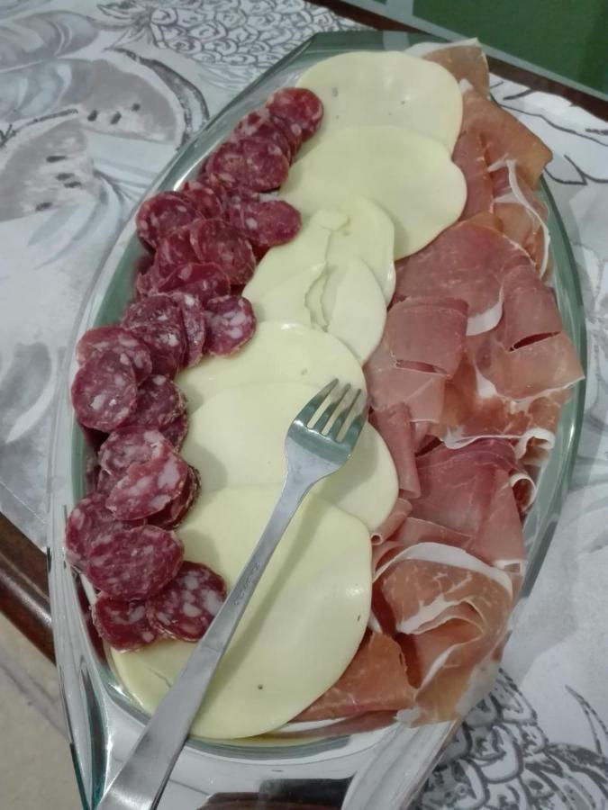 B&B Villa Vittorio 加拉托内 外观 照片