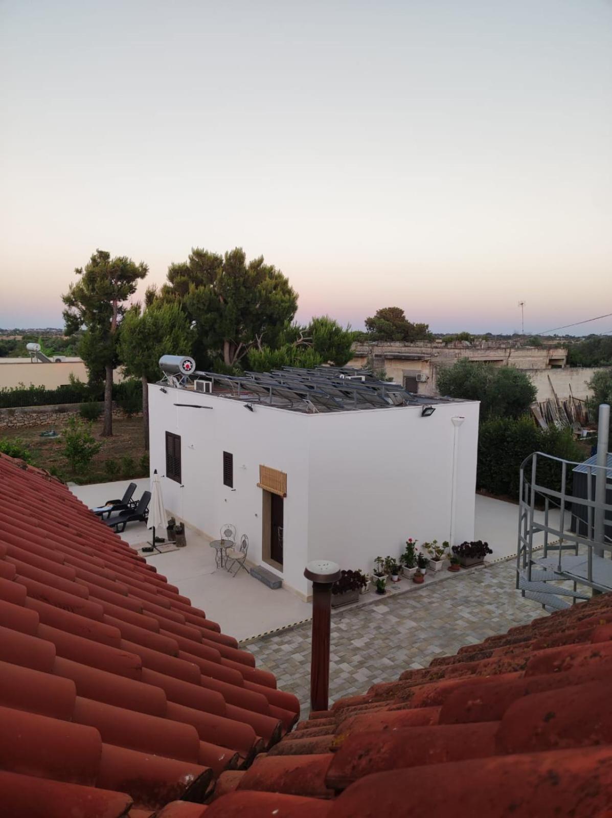 B&B Villa Vittorio 加拉托内 外观 照片
