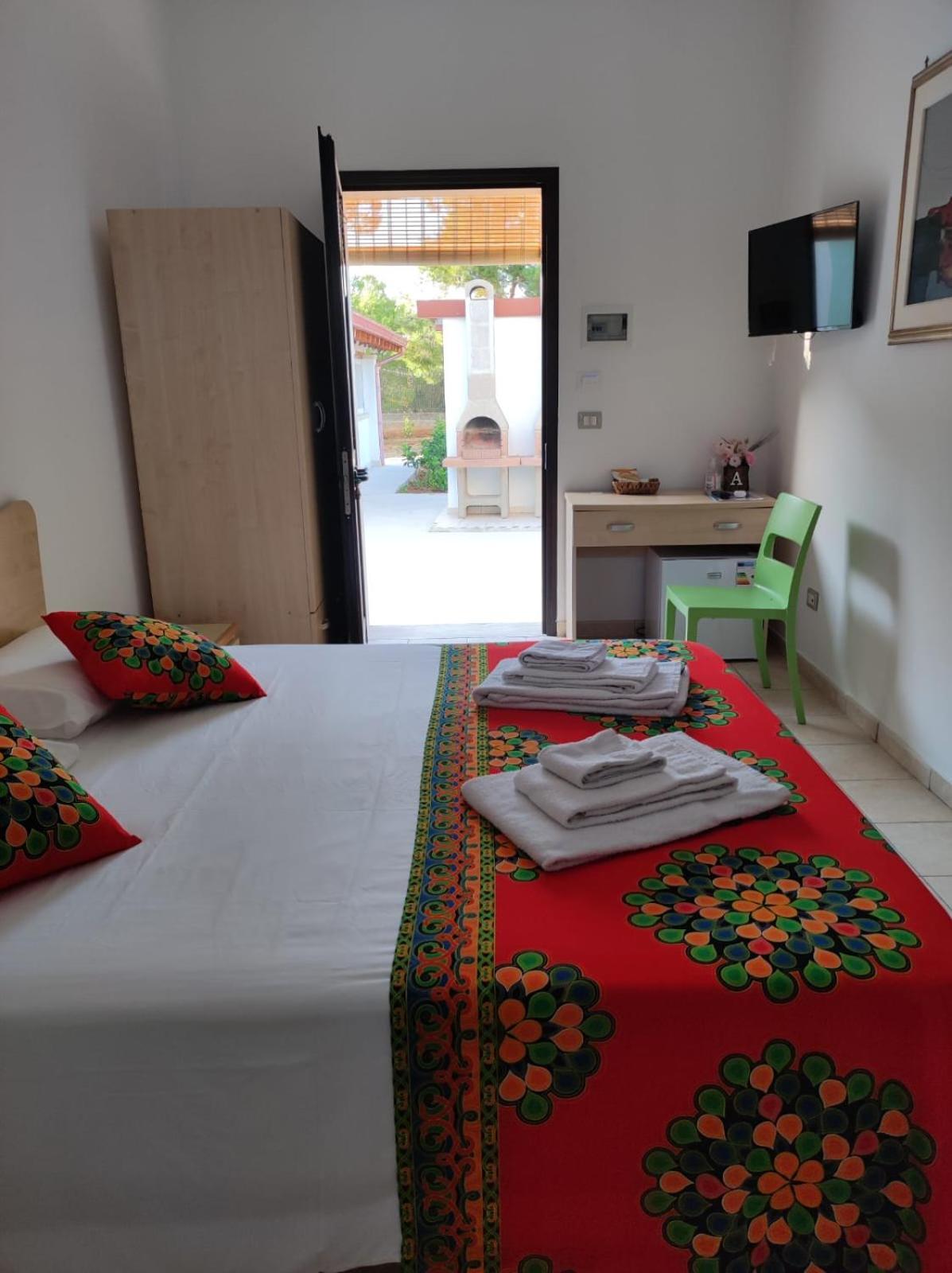 B&B Villa Vittorio 加拉托内 外观 照片