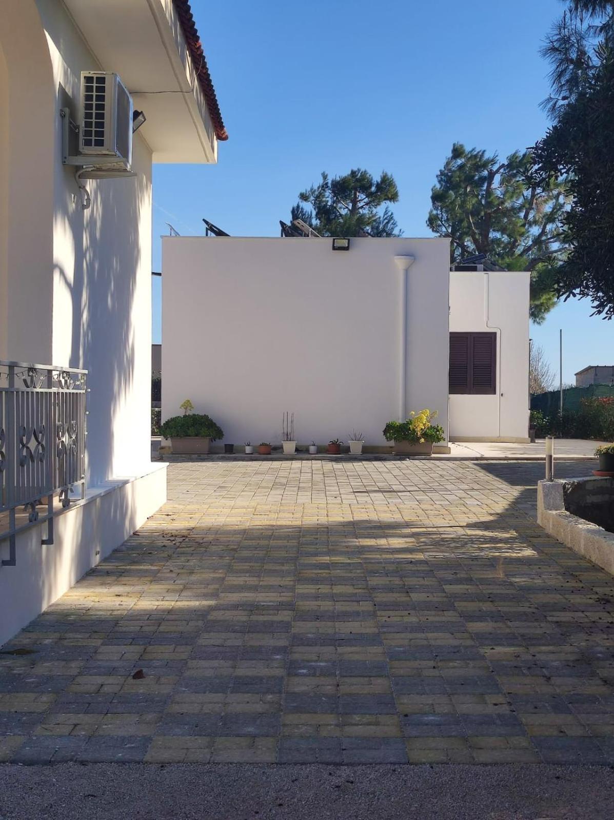 B&B Villa Vittorio 加拉托内 外观 照片