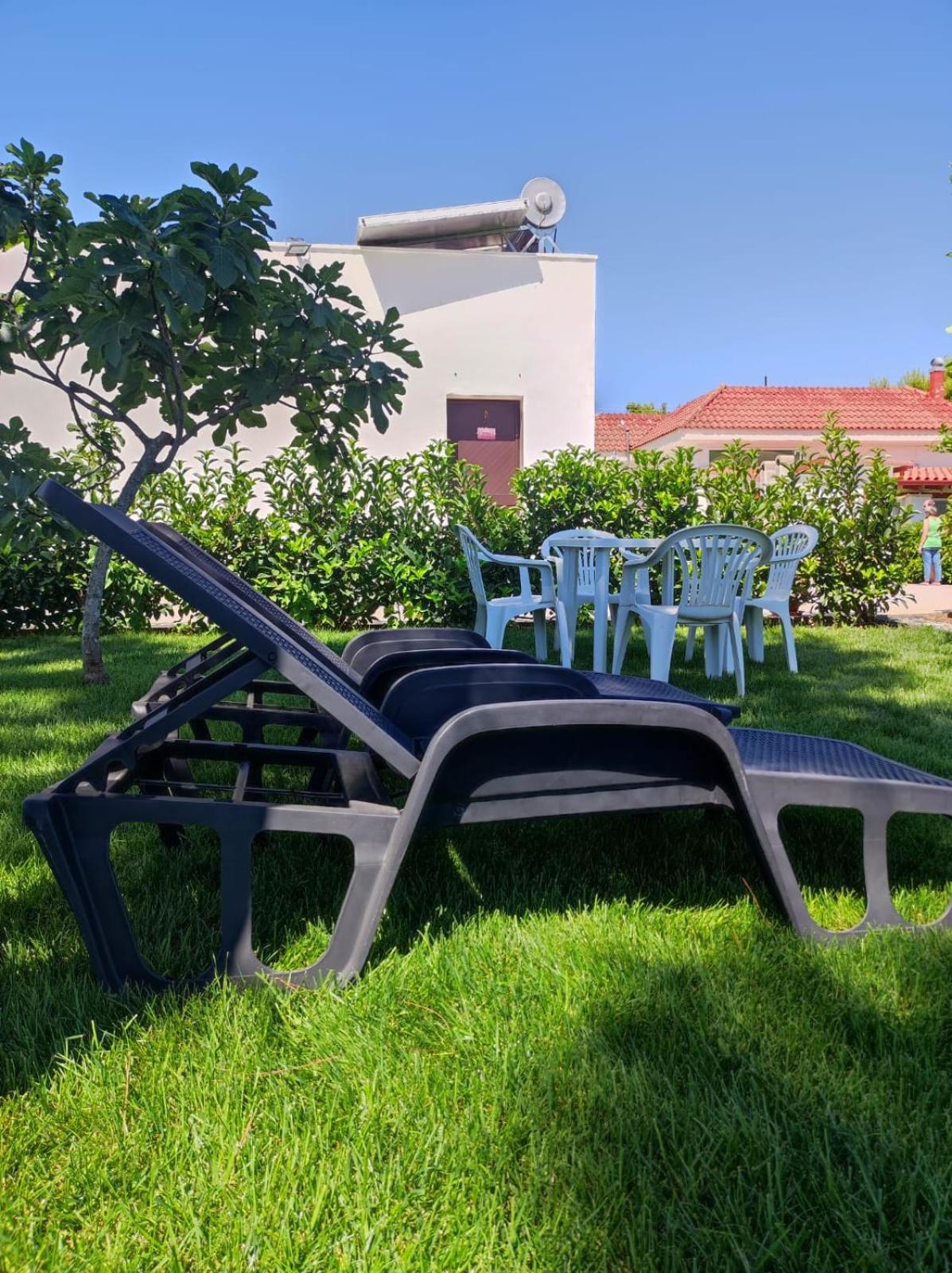 B&B Villa Vittorio 加拉托内 外观 照片